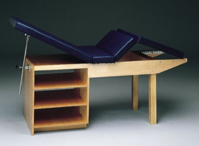 b485-exam-table.png