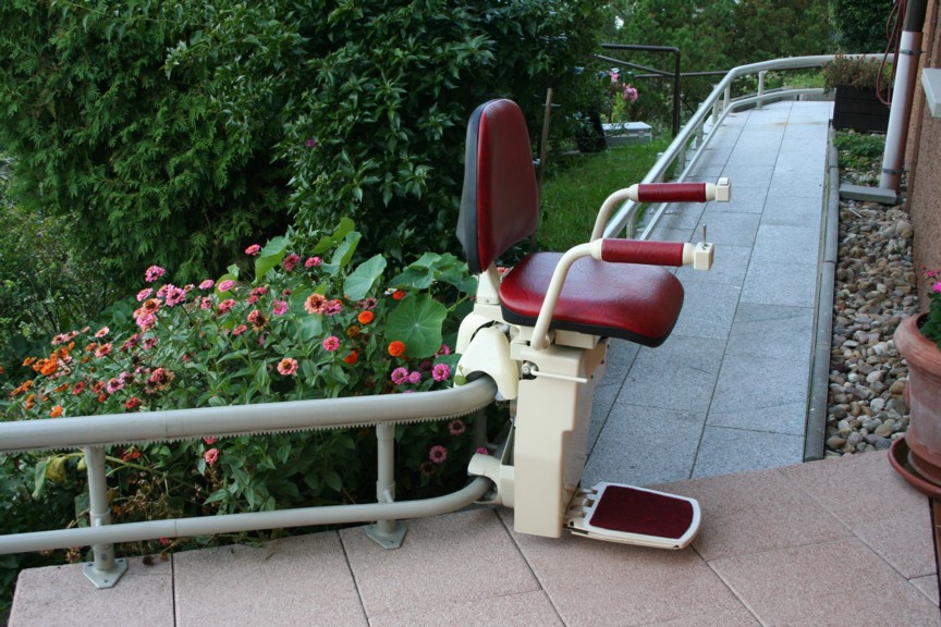 curved stair lift midway